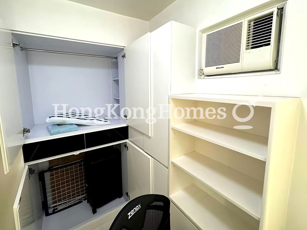 Second Bedroom Storage — 蔚巒閣 - 第01座，西半山