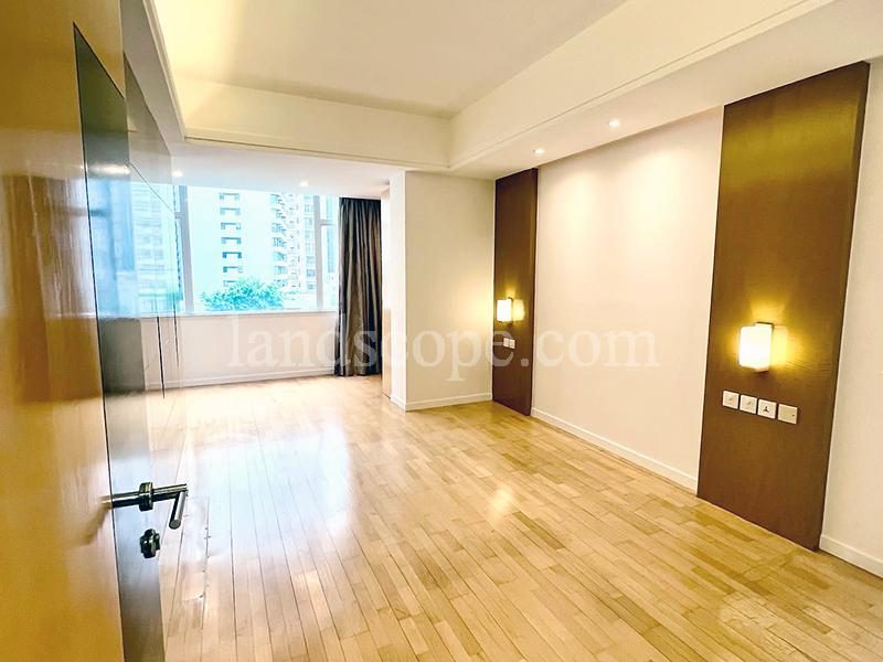 photo 4 — Happy Mansion, Midlevels Central