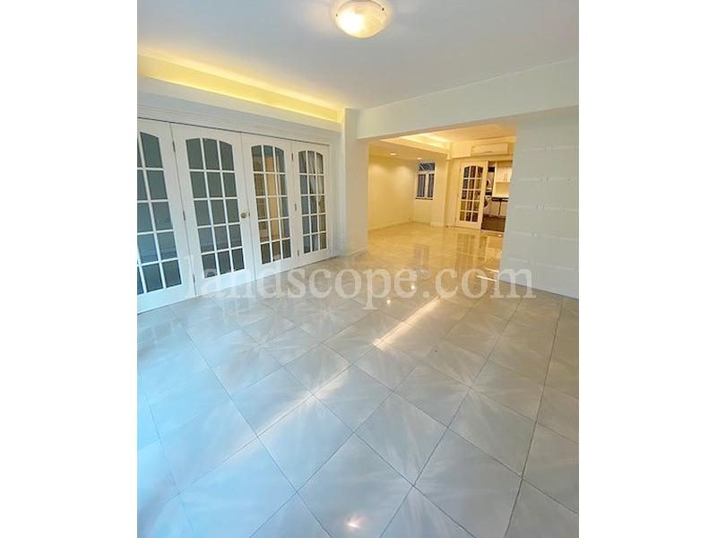 photo 2 — Skyline Mansion, Midlevels West