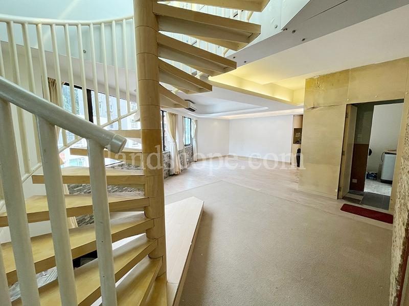 photo 4 — Sunrise Court, Happy Valley