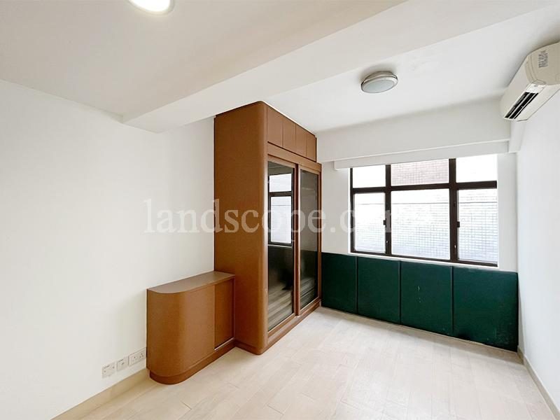 photo 7 — Sunrise Court, Happy Valley