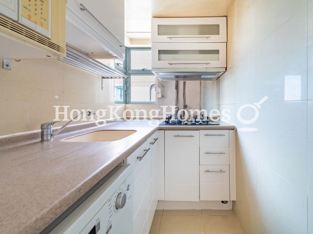 Kitchen — Queen's Terrace - Tower 01, Sheung Wan