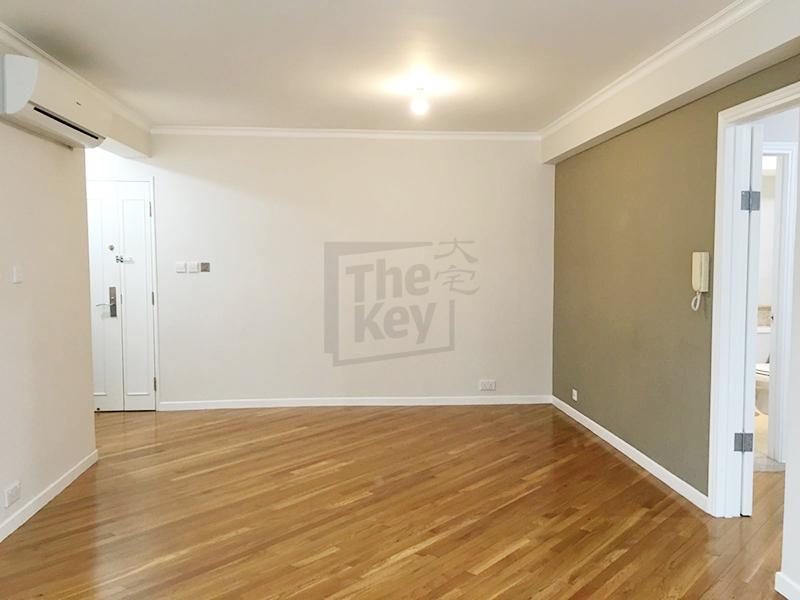 photo 2 — Robinson Place, Midlevels West
