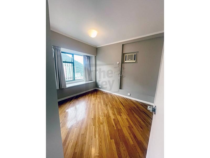 photo 5 — Robinson Place, Midlevels West