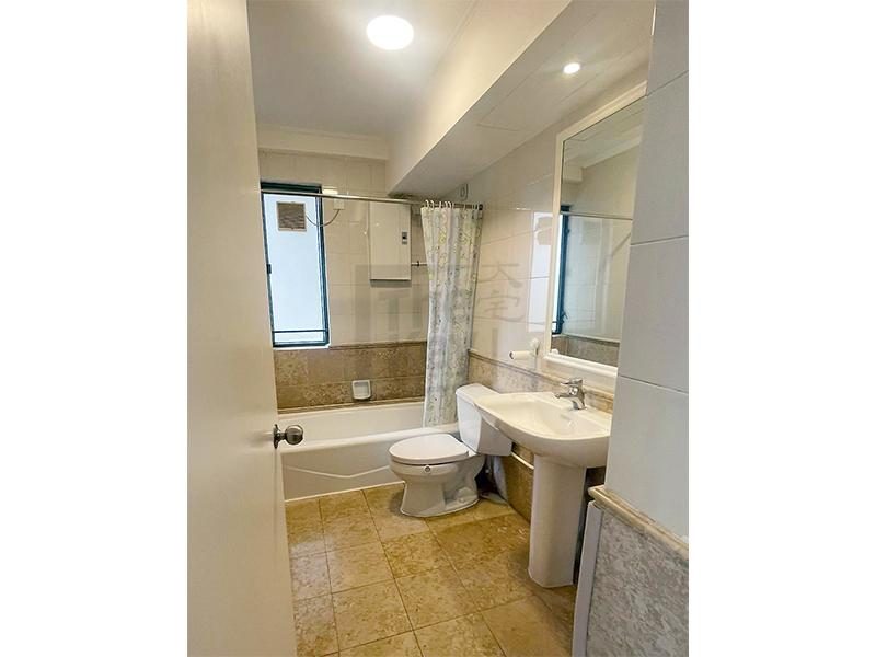photo 6 — Robinson Place, Midlevels West