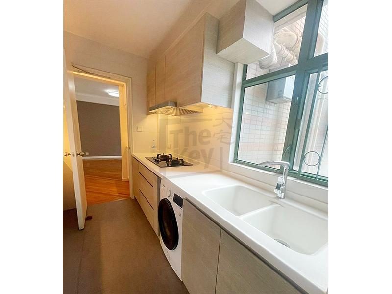 photo 7 — Robinson Place, Midlevels West