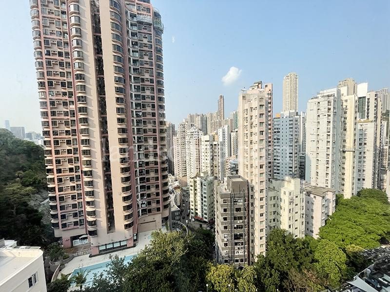 photo 2 — 35-41 Village Terrace, Happy Valley