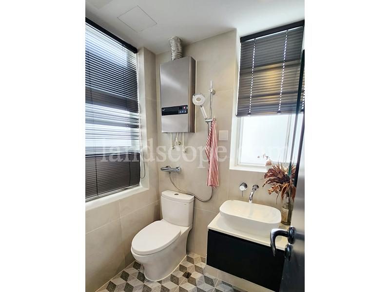 photo 7 — Green Lane Court, Happy Valley