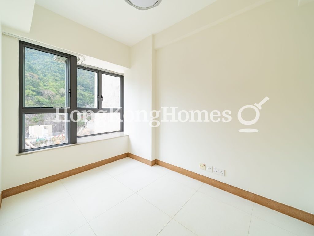 Master Bathroom — Victoria Road, 60, Western / Kennedy Town