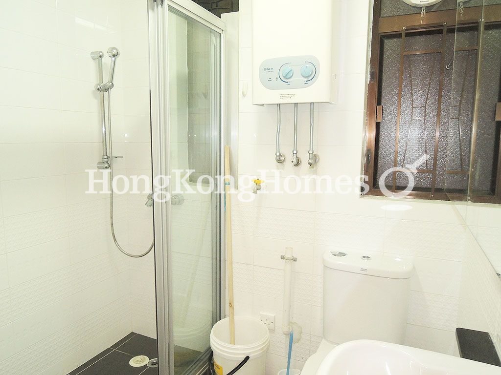 Guest Bathroom — 雅園，跑馬地