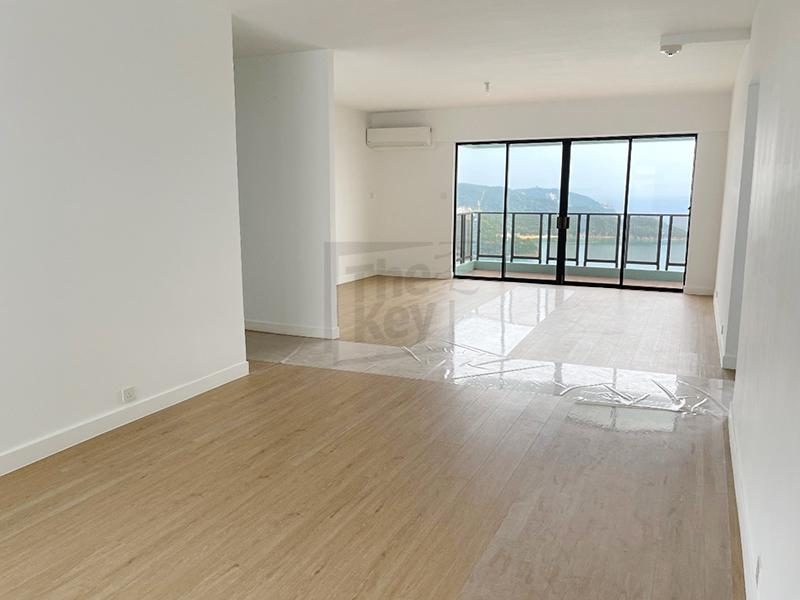 photo 2 — Repulse Bay Apartments, Repulse Bay