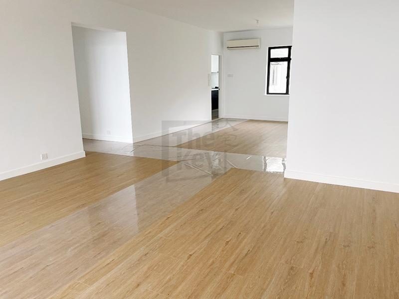 photo 3 — Repulse Bay Apartments, Repulse Bay