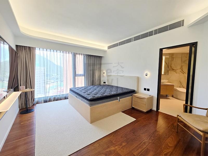 photo 6 — Belleview Place, Repulse Bay