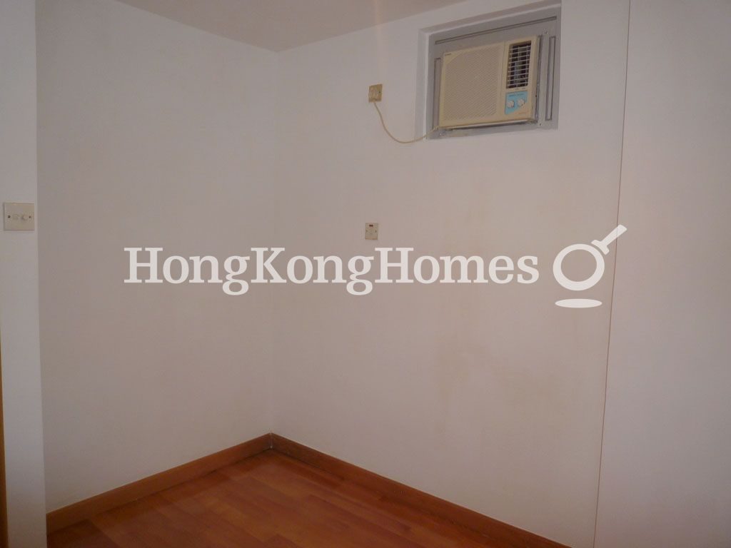 Master Bedroom — Taikoo Shing - Loong Shan Mansion, Taikoo Shing