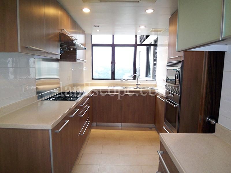 photo 13 — Fortuna Court, Repulse Bay
