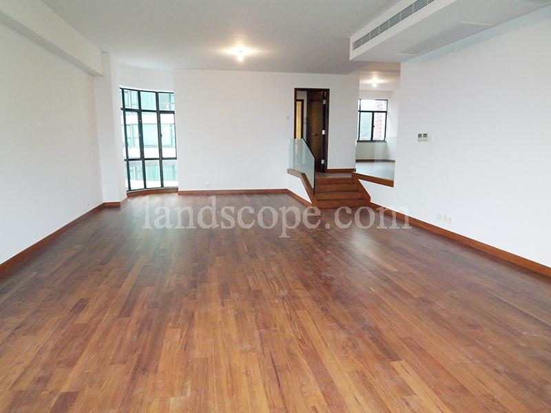 photo 4 — Fortuna Court, Repulse Bay