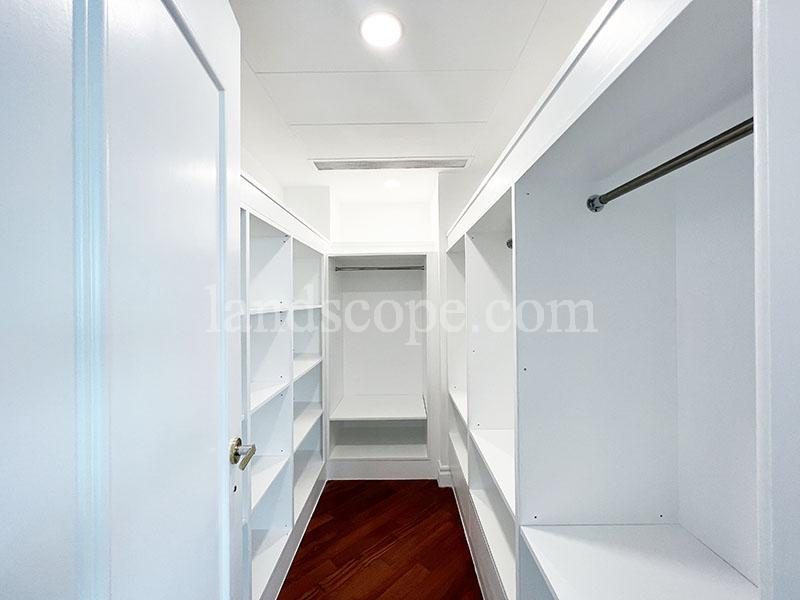 photo 3 — 127 Repulse Bay Road, Repulse Bay