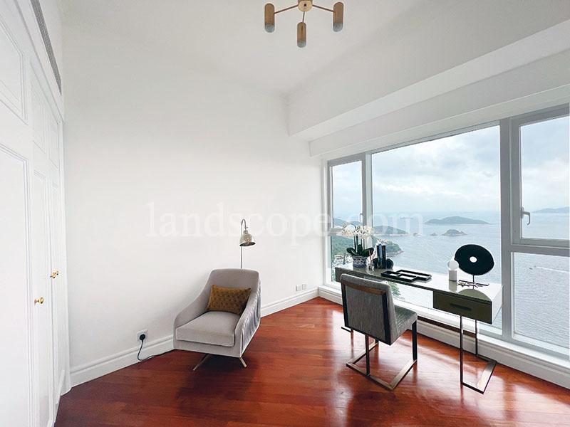 photo 7 — 127 Repulse Bay Road, Repulse Bay