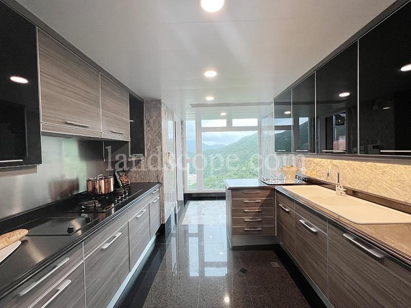 photo 10 — 127 Repulse Bay Road, Repulse Bay