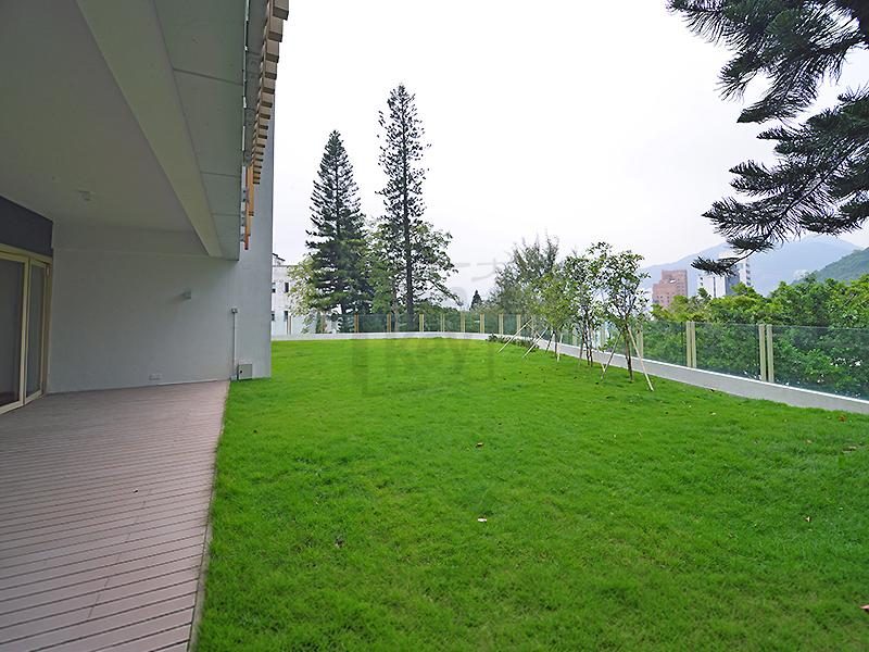 photo 2 — 3 Headland Road, Repulse Bay