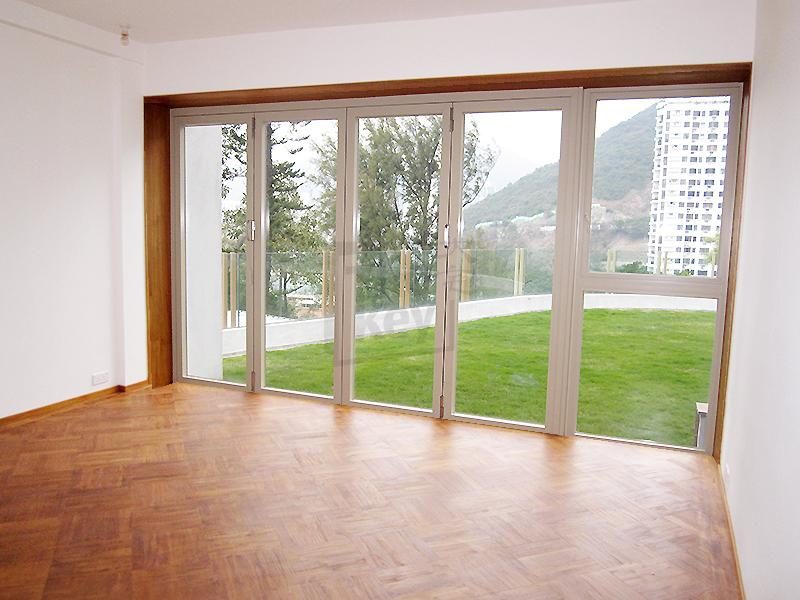 photo 3 — 3 Headland Road, Repulse Bay