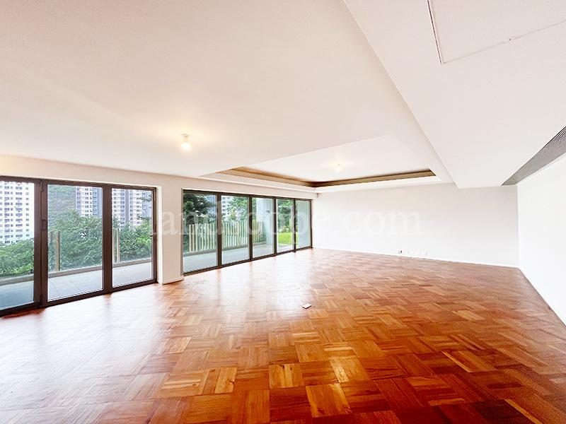 photo 3 — 3 Headland Road, Repulse Bay