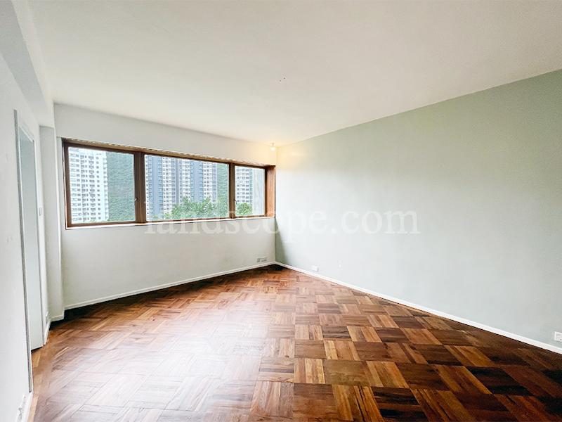photo 6 — 3 Headland Road, Repulse Bay