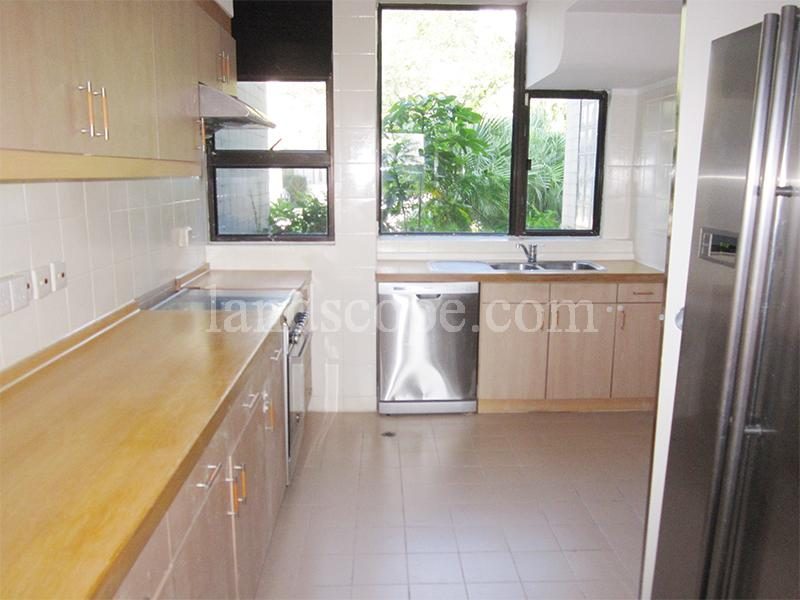 photo 10 — 6 Headland Road, Repulse Bay