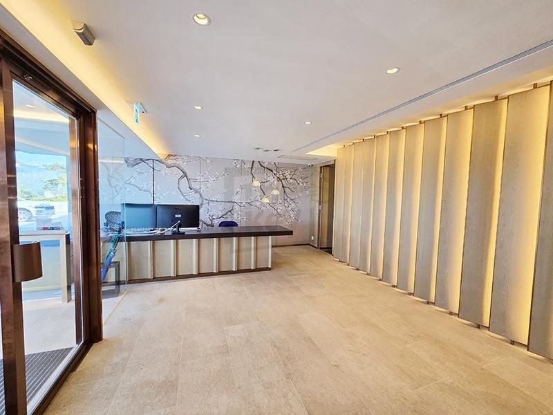 photo 7 — Pine Crest, Repulse Bay