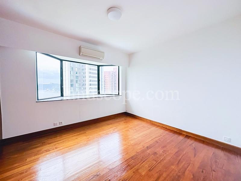 photo 5 — South Bay Towers, Repulse Bay