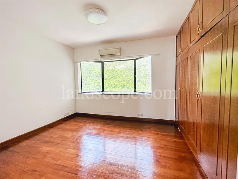photo 6 — South Bay Towers, Repulse Bay