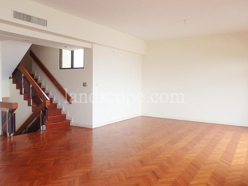 photo 3 — Taipan Court, Midlevels East