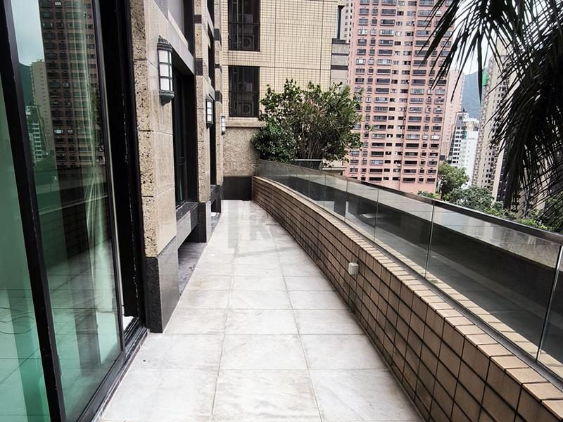 photo 2 — The Leighton Hill, Happy Valley