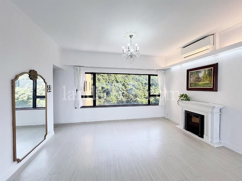 photo 4 — Ruby Court, Repulse Bay