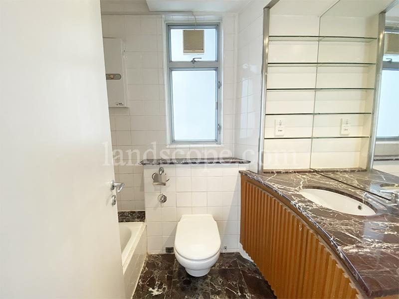photo 4 — 23 Repulse Bay Road, Repulse Bay