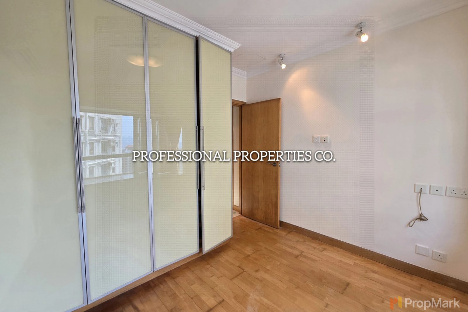 photo 8 — Prosperous Height, Mid-levels West