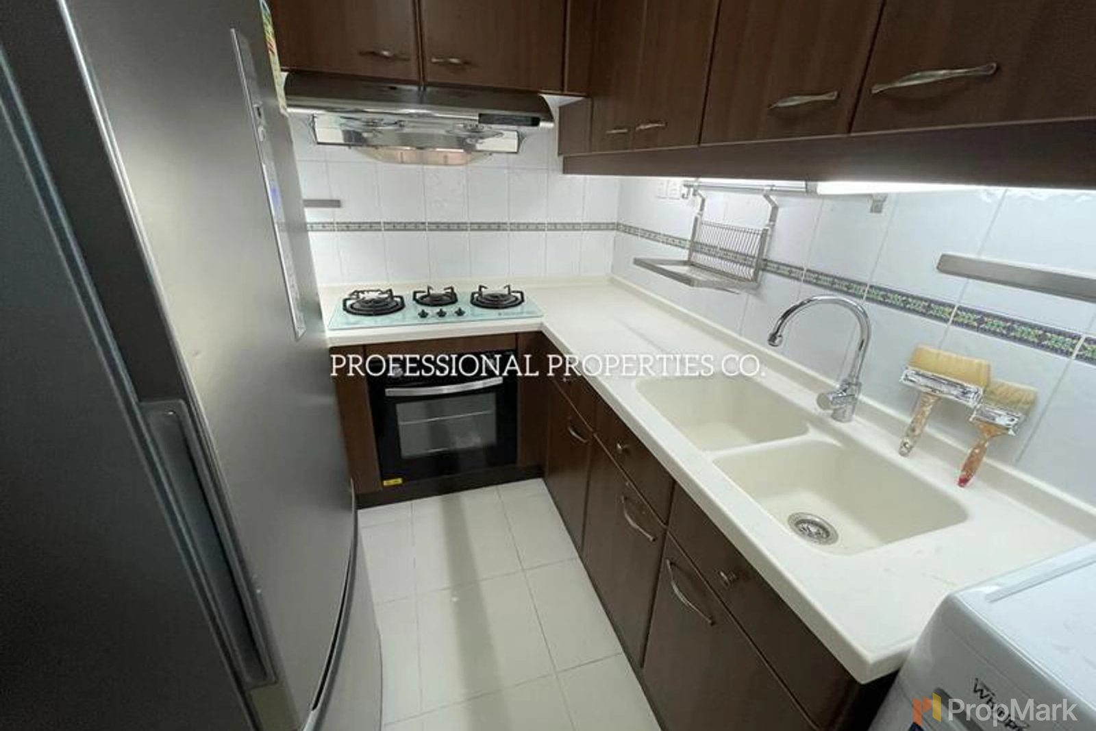 photo 6 — Hillsborough Court, Mid-levels Central