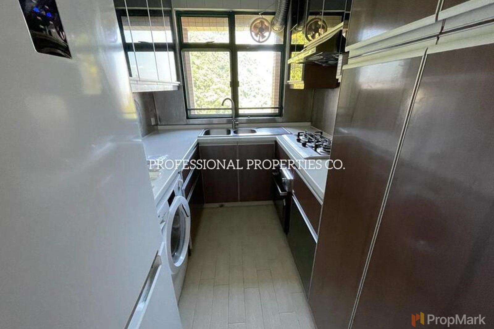 photo 8 — Hillsborough Court, Mid-levels Central