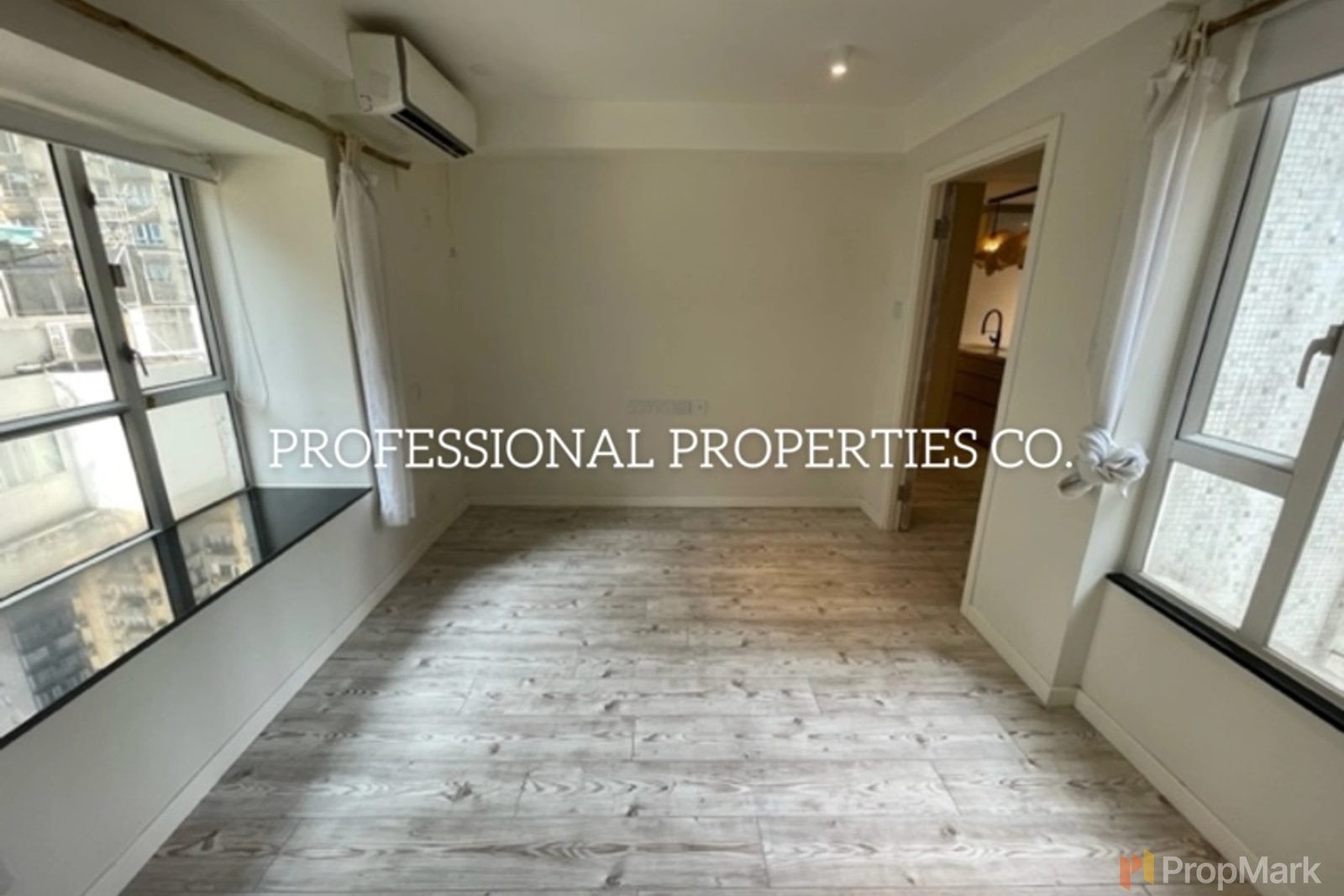 photo 4 — Midland Court, Mid-levels West