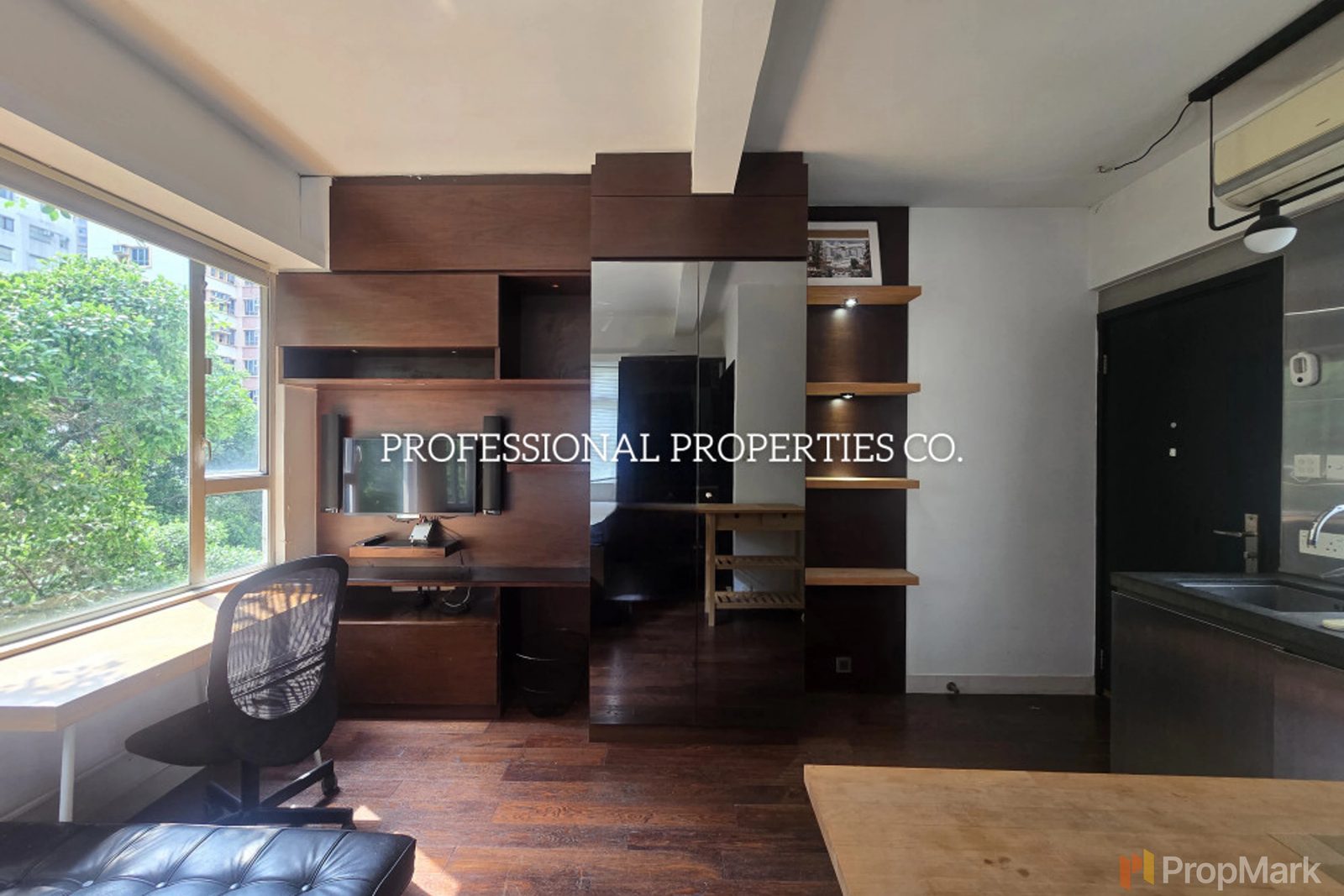 photo 11 — Tai Shan House, Sheung Wan