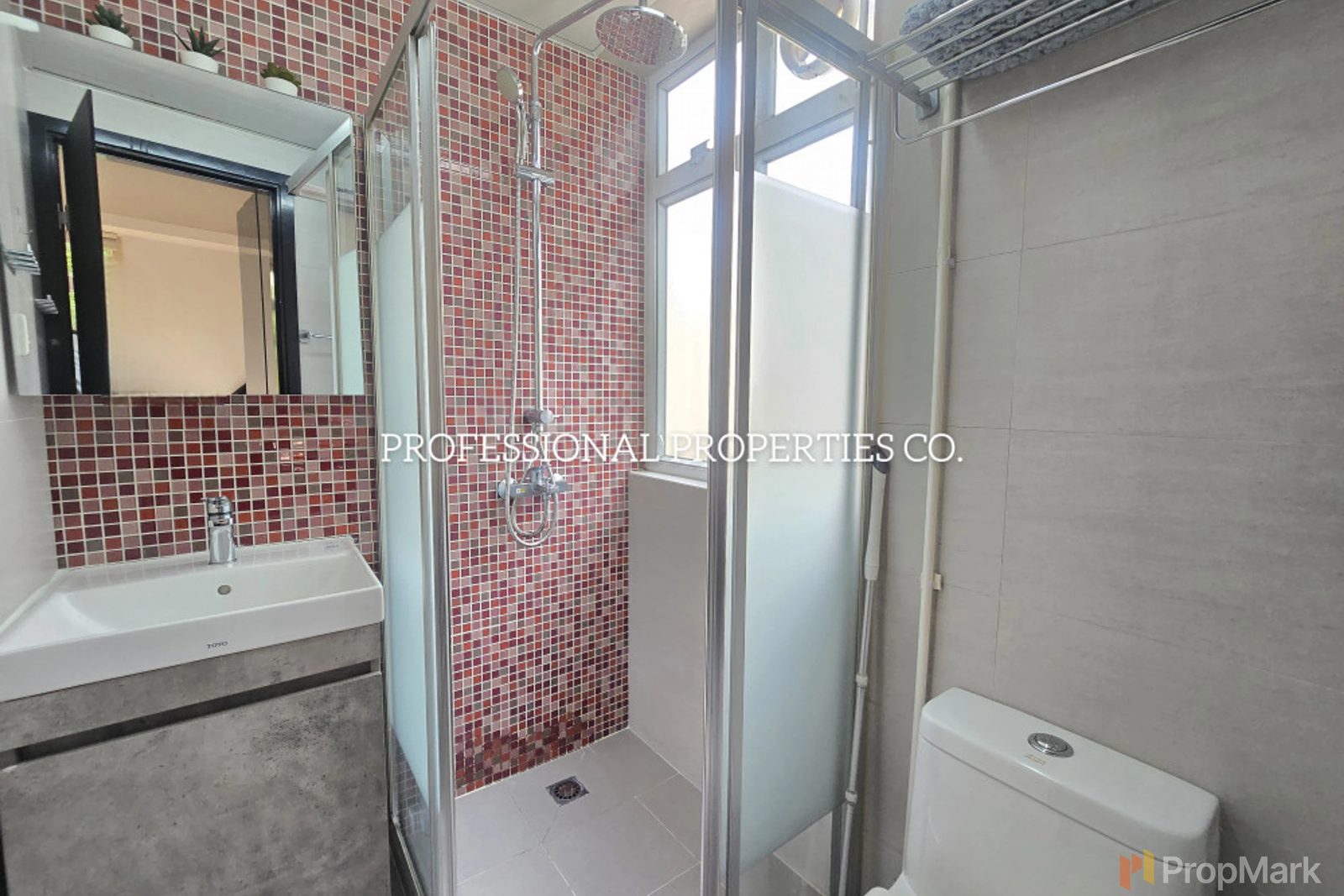 photo 15 — Tai Shan House, Sheung Wan
