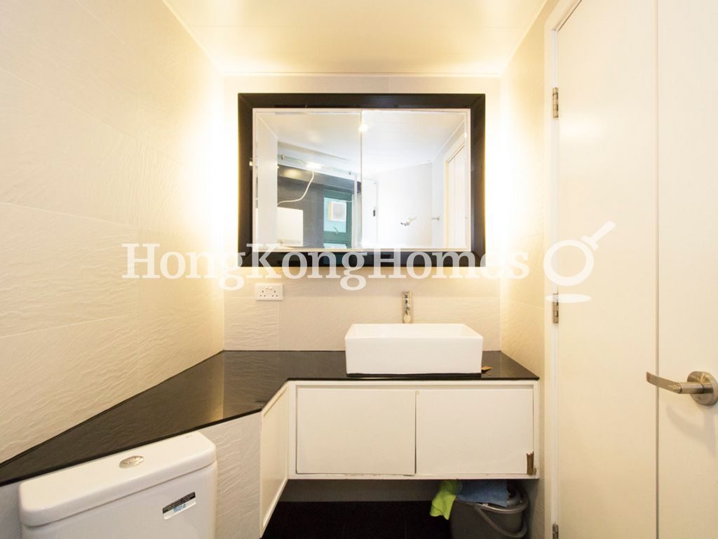 Master Bathroom — 高逸華軒，西環堅尼地城