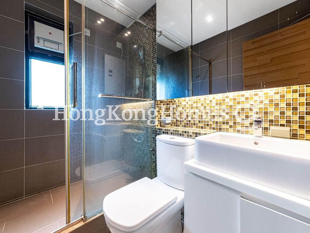 Guest Bathroom — Cimbria Court, Mid-levels West