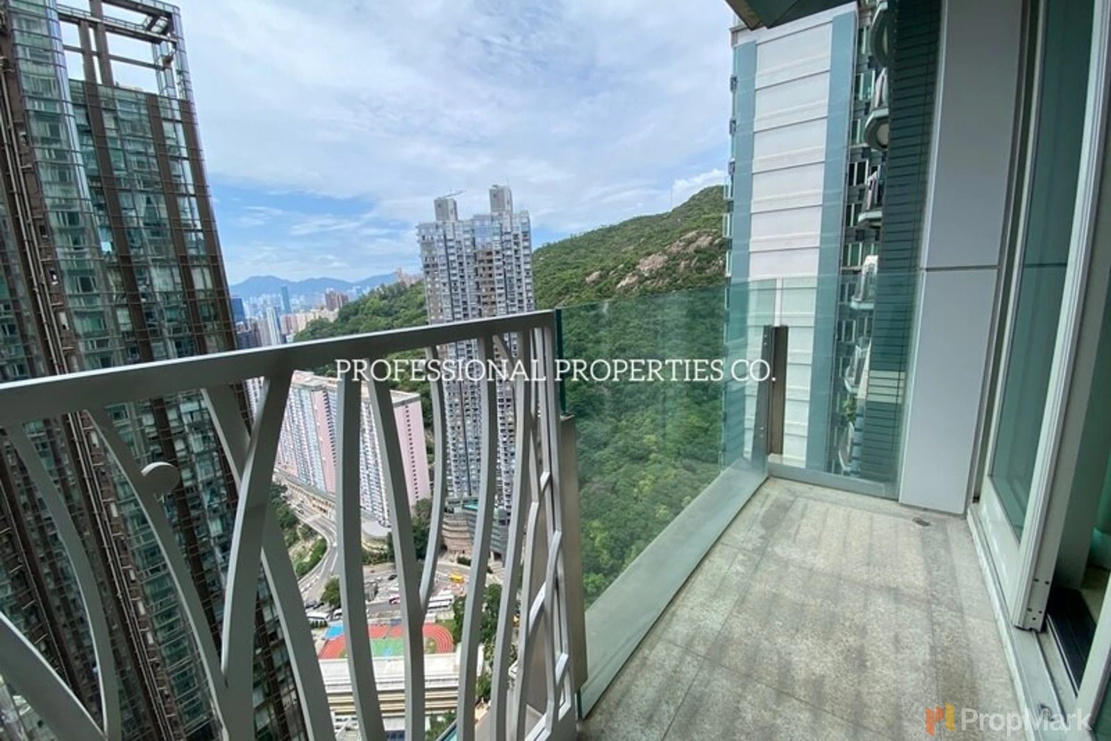 photo 3 — The Legend, Mid-levels East