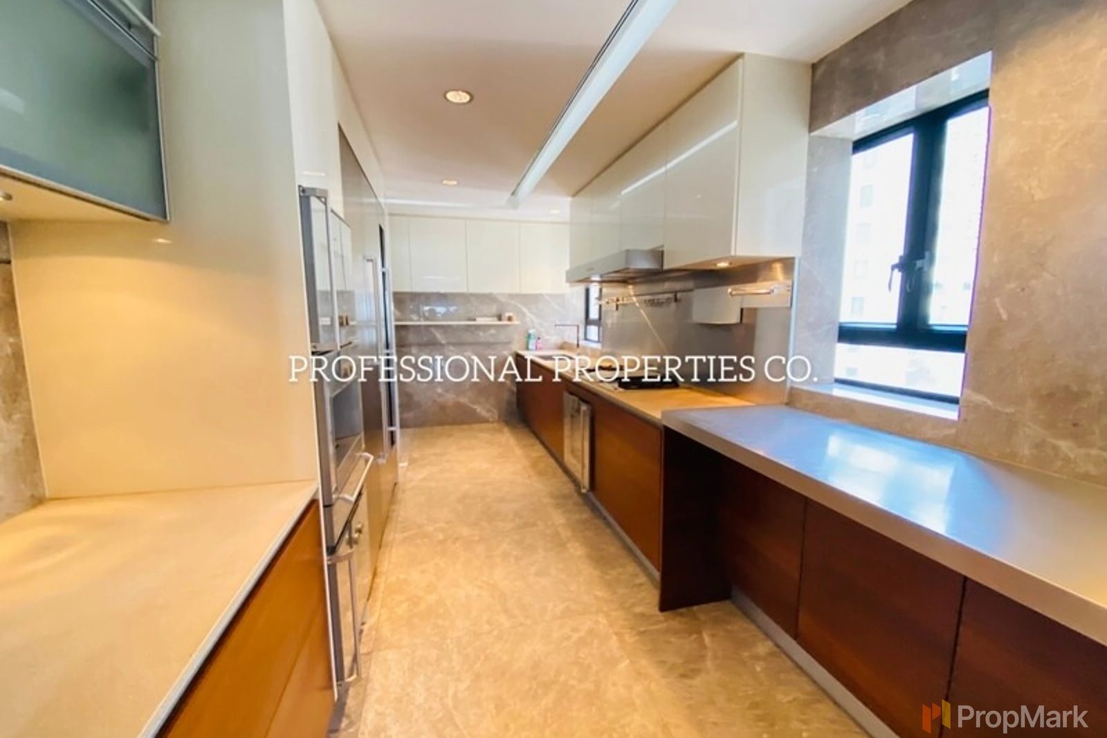 相片 14 — 堅麗閣，中半山