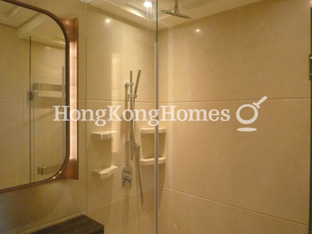 Master Bathroom — 加多近山，西環堅尼地城