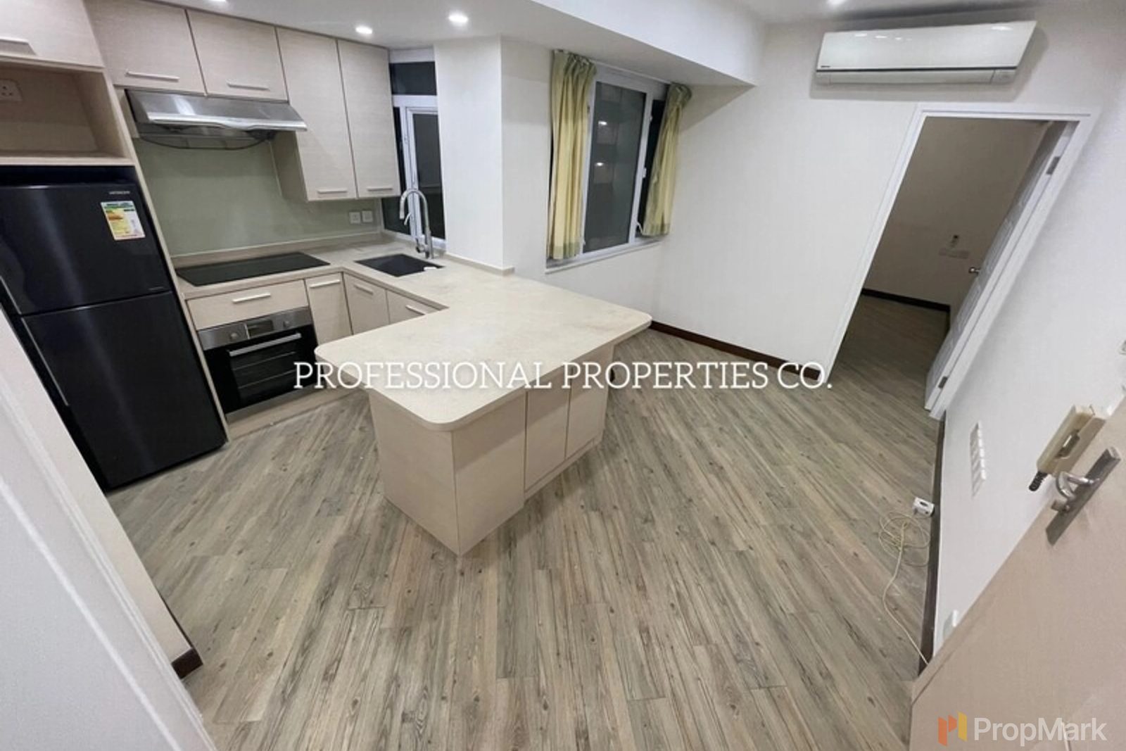 photo 6 — Manifold Court, Sai Ying Pun