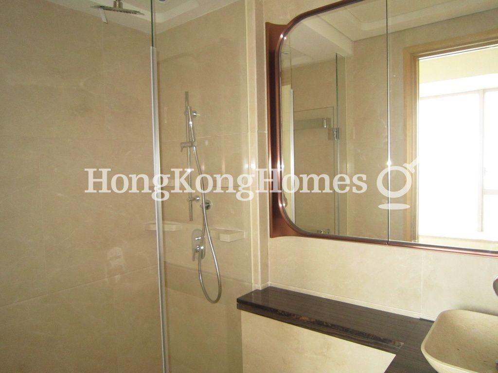 Master Bathroom — 加多近山，西環堅尼地城