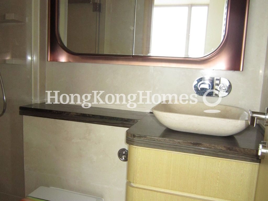 Master Bathroom — 加多近山，西環堅尼地城