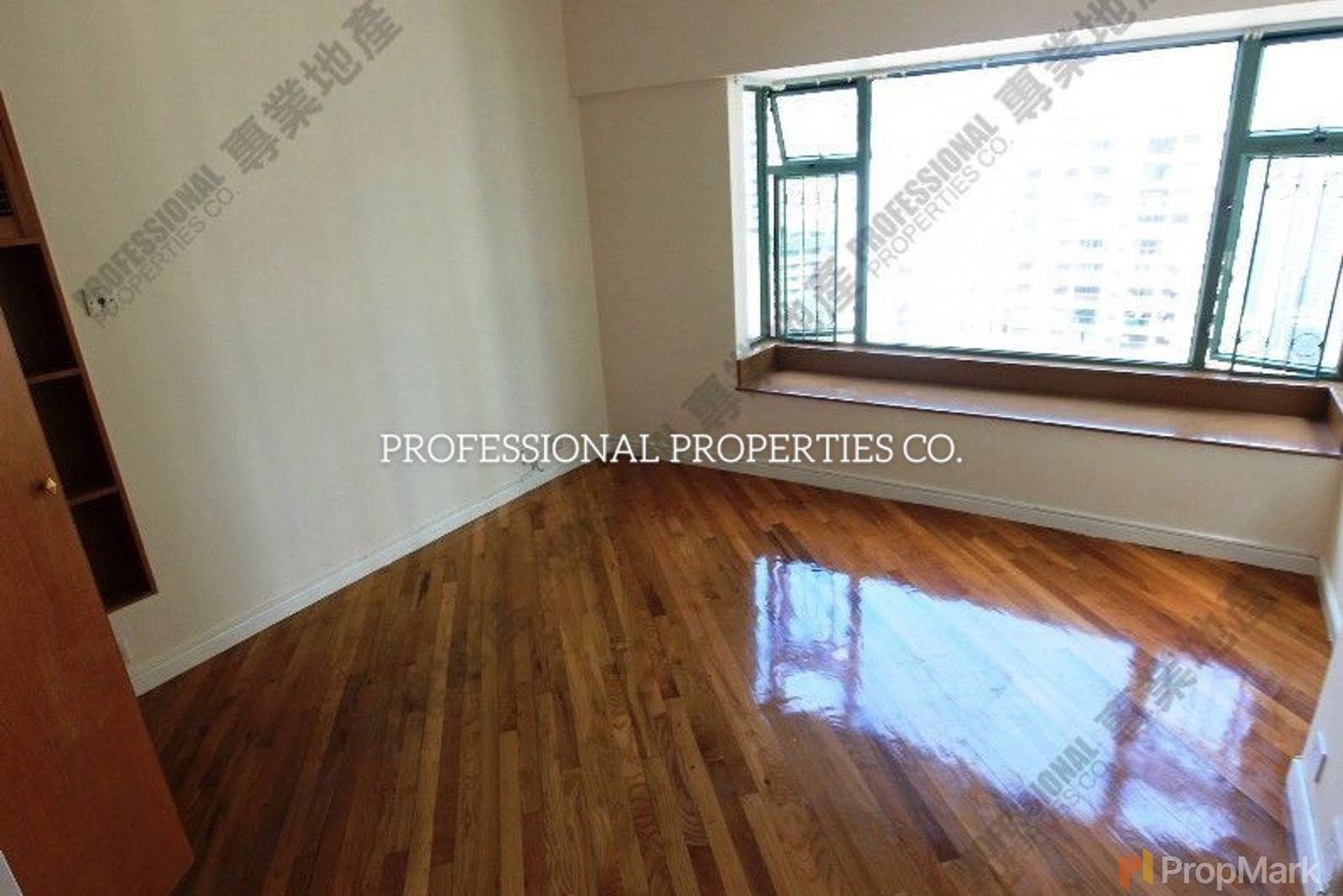photo 4 — Robinson Place, Mid-levels West